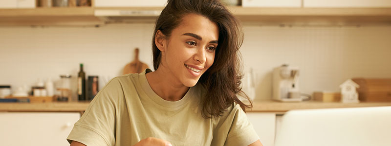 woman smailing